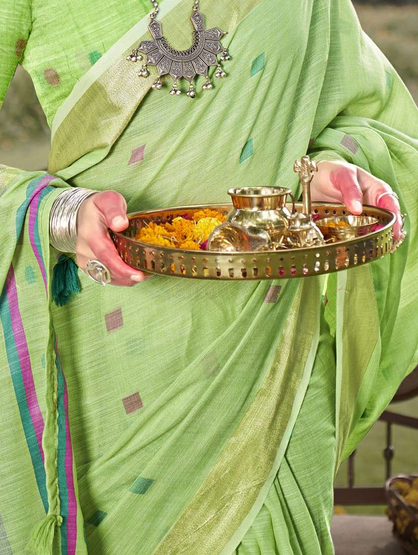 women self design handloom saree with blouse - 21331711 -  Standard Image - 2