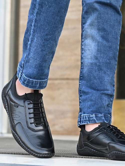black lace-up casual shoes - 21333287 -  Standard Image - 0