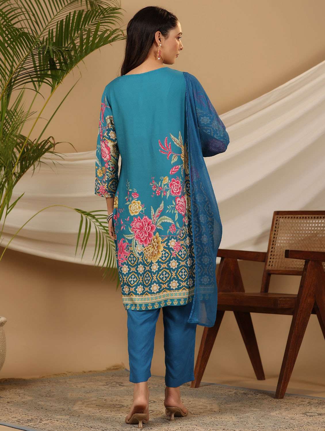 women three quarter sleeve suit set - 21337701 - Standard Image - 2
