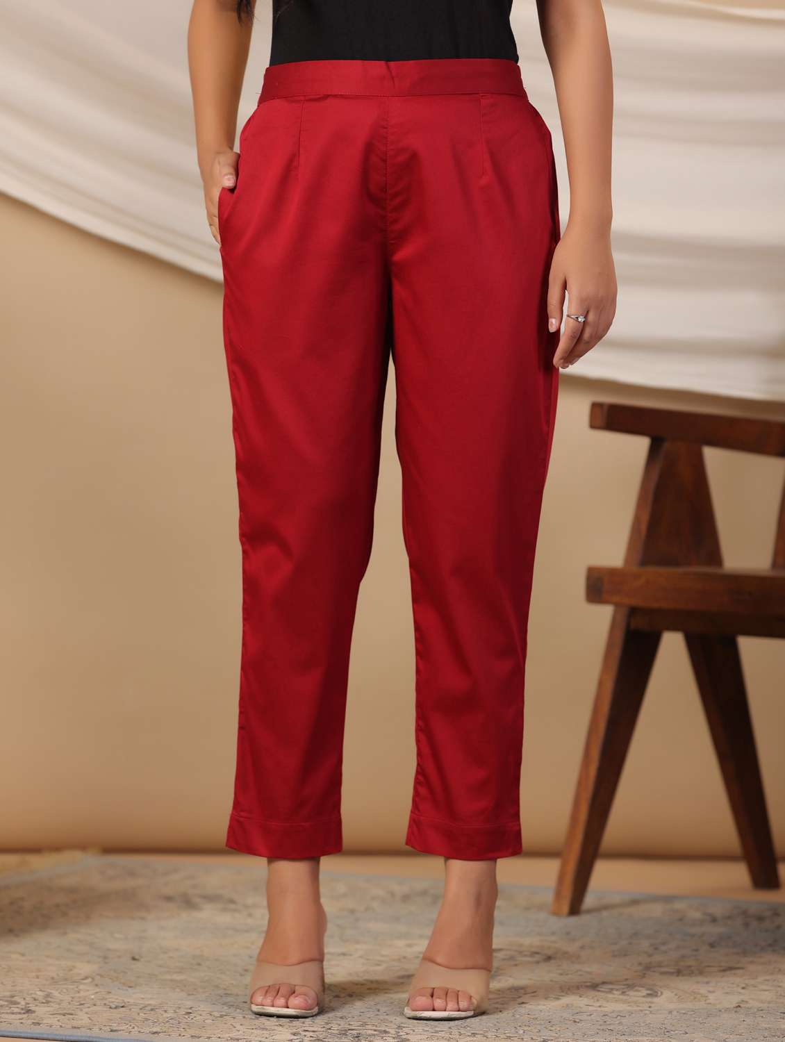 women maroon solid cigarette pants trouser