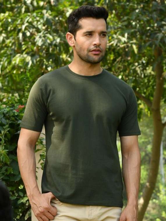 men plain round neck t-shirt