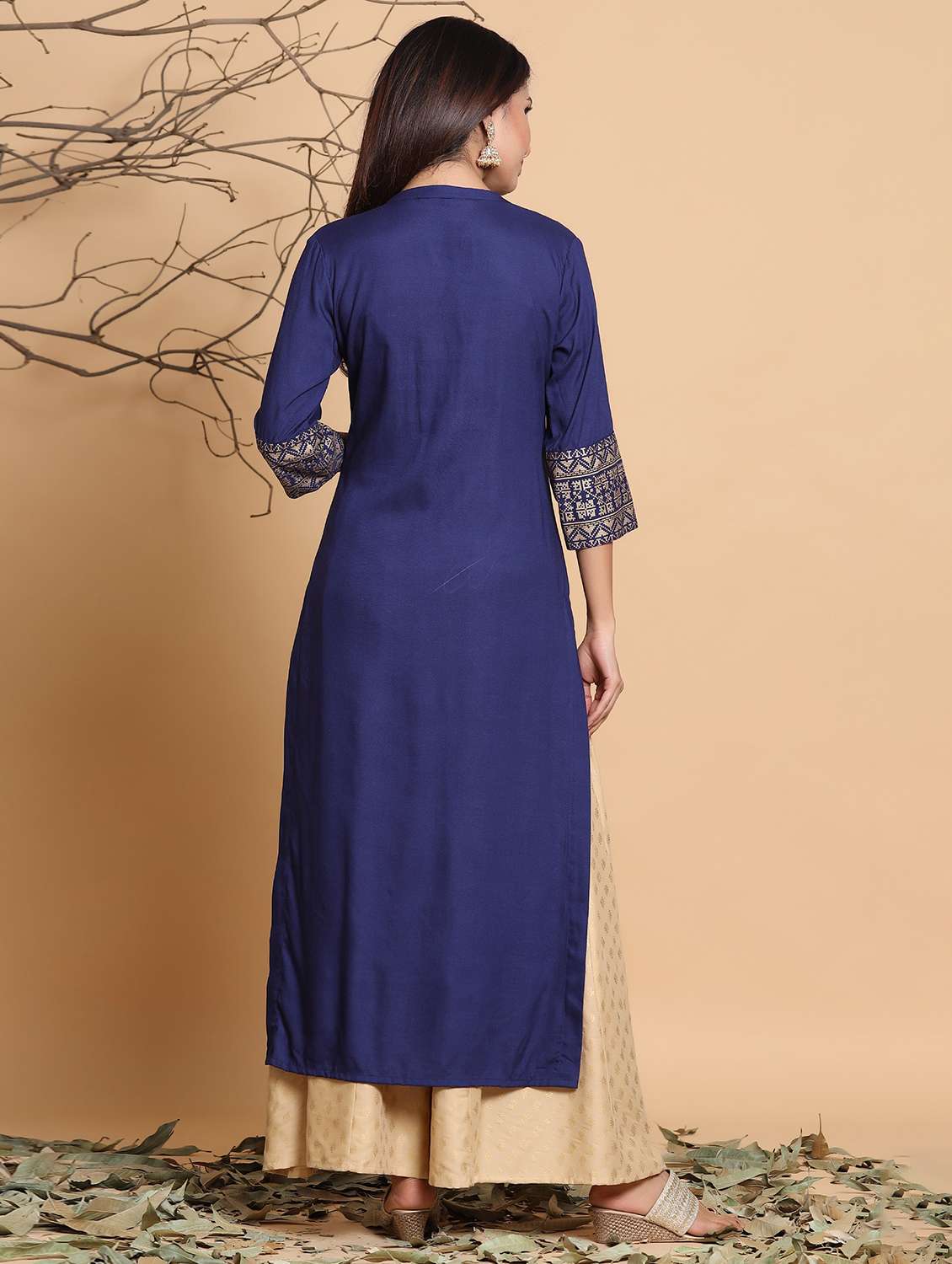 women three quarter sleeve straight kurta - 21338668 -  Standard Image - 2