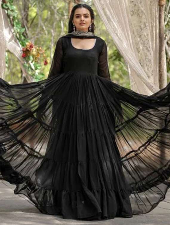 women black round neck kurta dupatta set - 21339577 -  Standard Image - 2