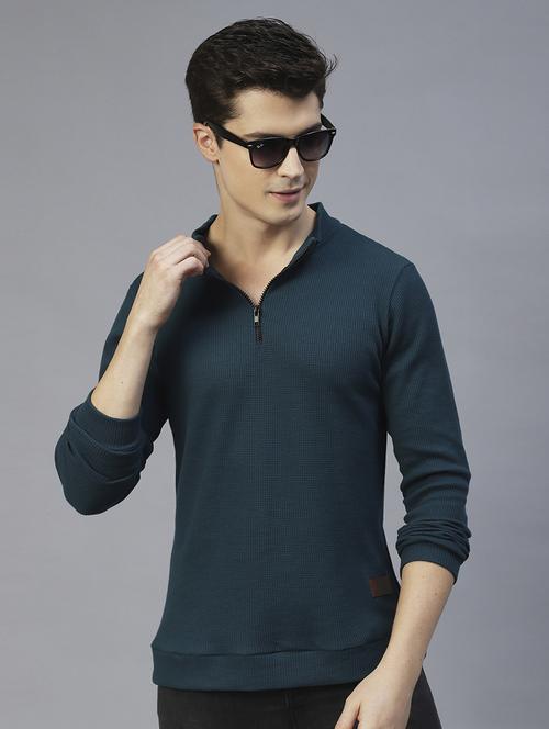 men plain round neck t-shirt - 21339603 -  Standard Image - 0