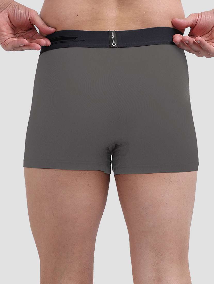 men solid trunk - 21342457 -  Standard Image - 2