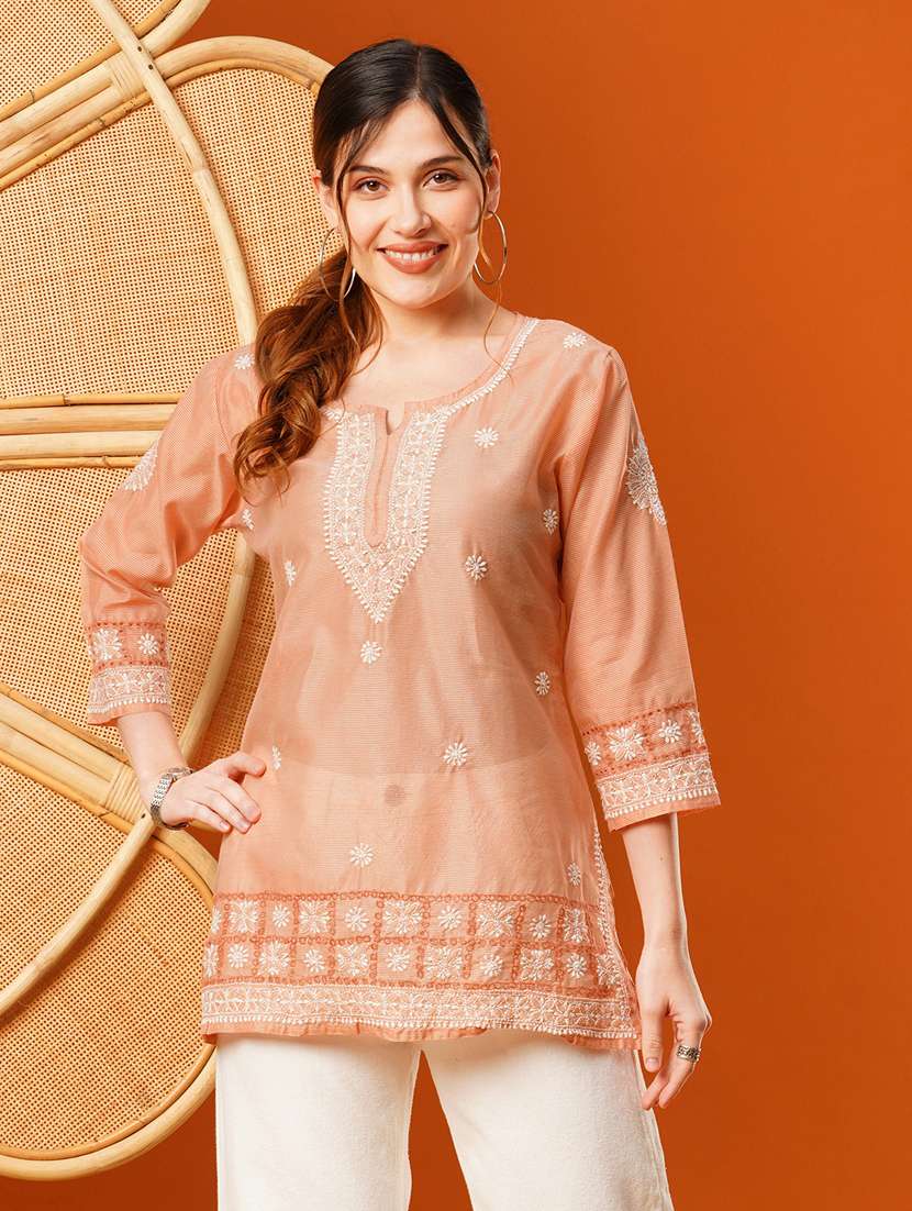 women three quarter sleeves chikankari kurti
