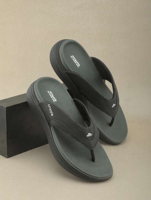 men solid flip flop - 21349410 -  Standard Image - 0