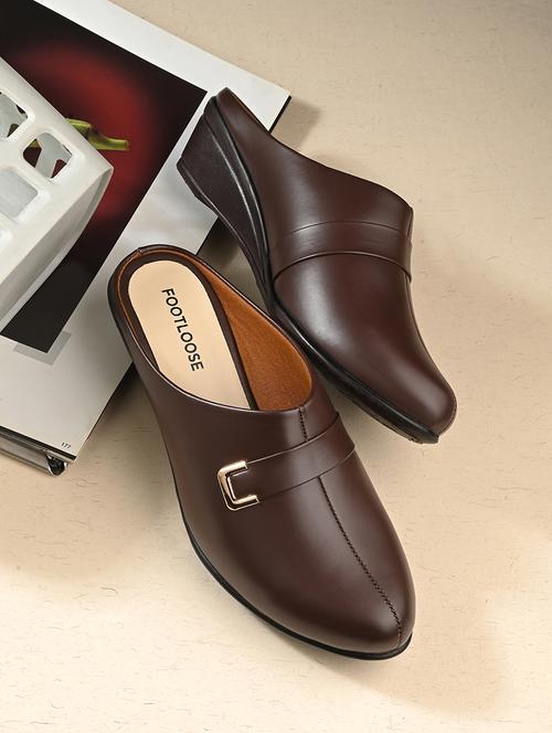women solid slip on mule - 21350204 - Standard Image - 0