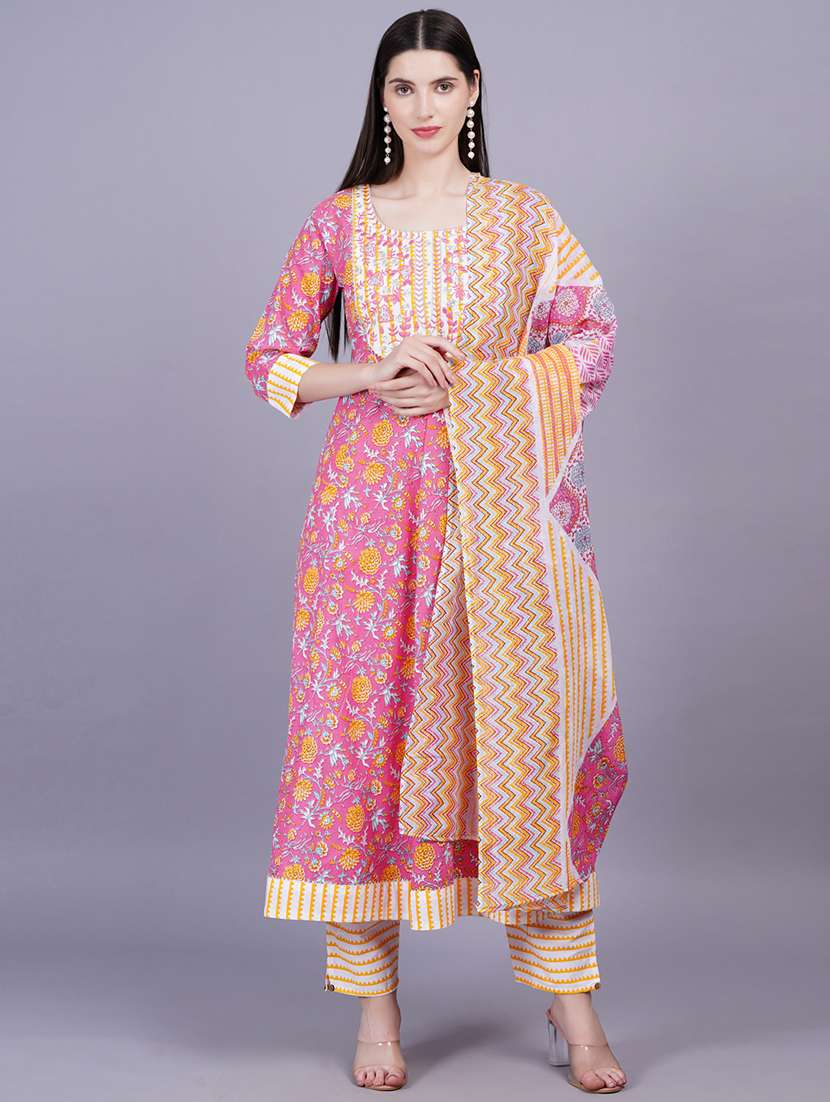 women three quarter sleeve kurta pant with dupatta set