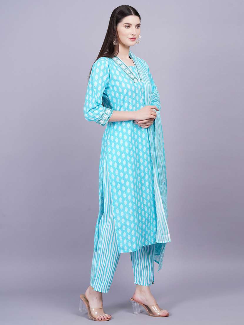 women three quarter sleeve kurta pant with dupatta set - 21350604 - Standard Image - 2