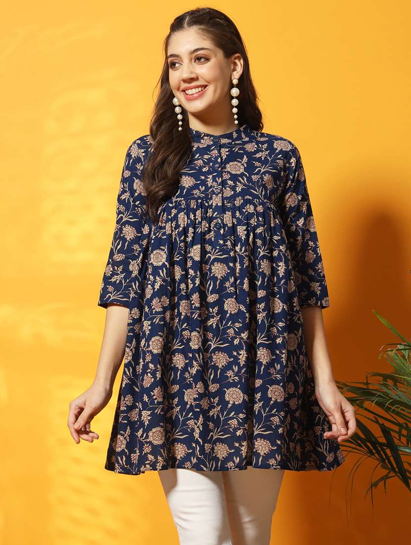 women printed mandrain neck short kurti