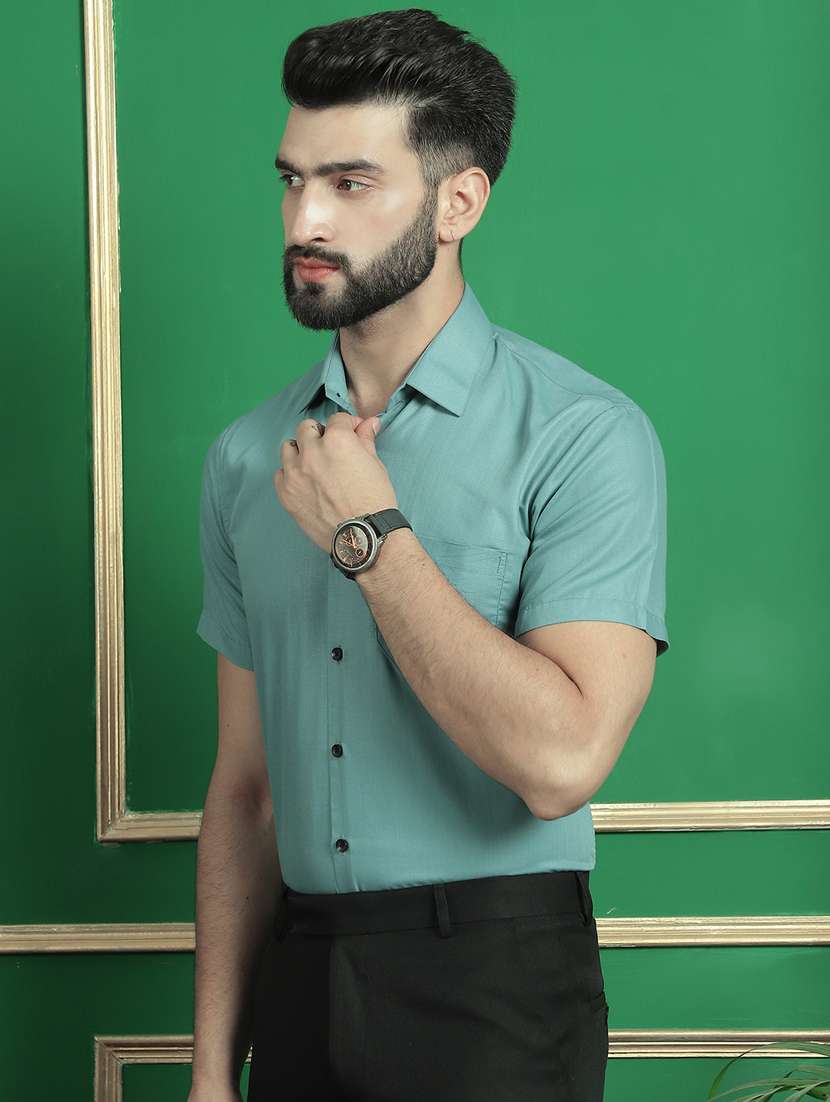 men short sleeves formal shirts - 21351957 -  Standard Image - 2