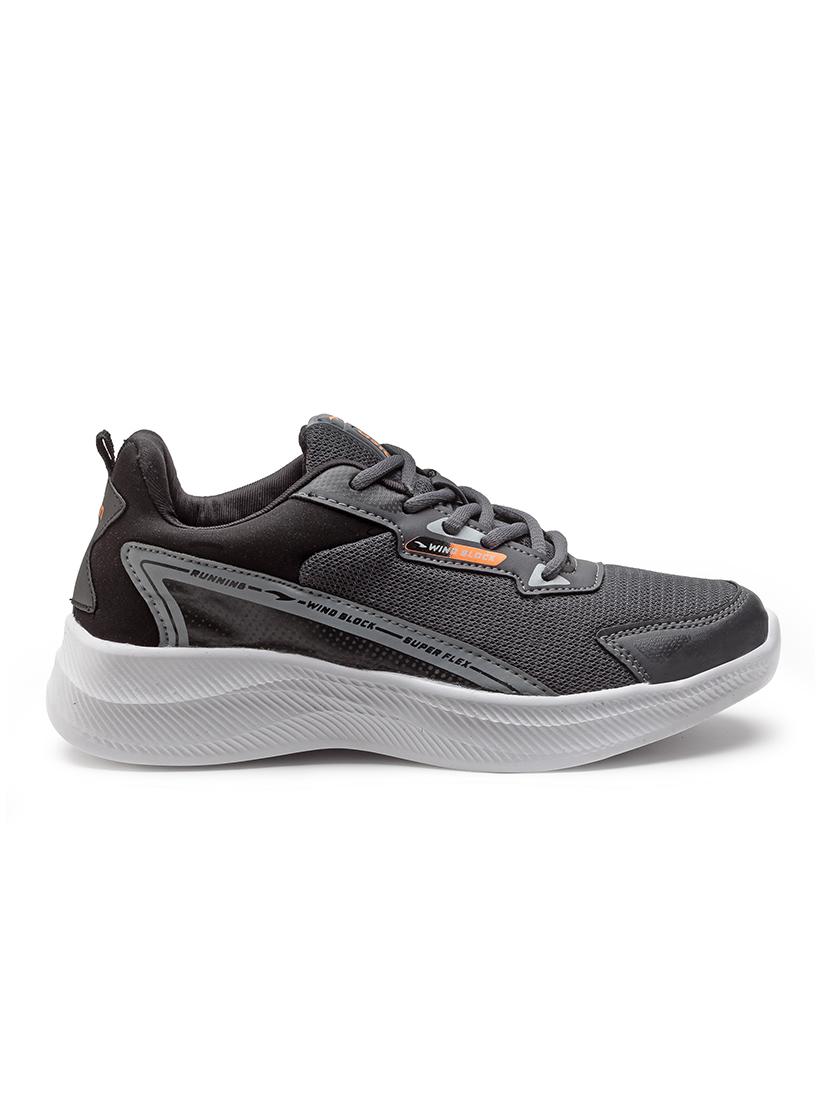 men lace up sports shoes - 21353789 - Standard Image - 2