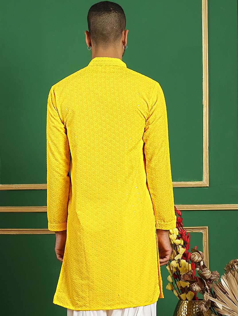 Men Mandarin Neck Embroidered Long Kurta - 21354503 -  Standard Image - 2