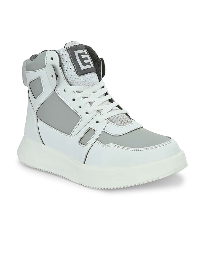 men high tops boots - 21359355 -  Standard Image - 2