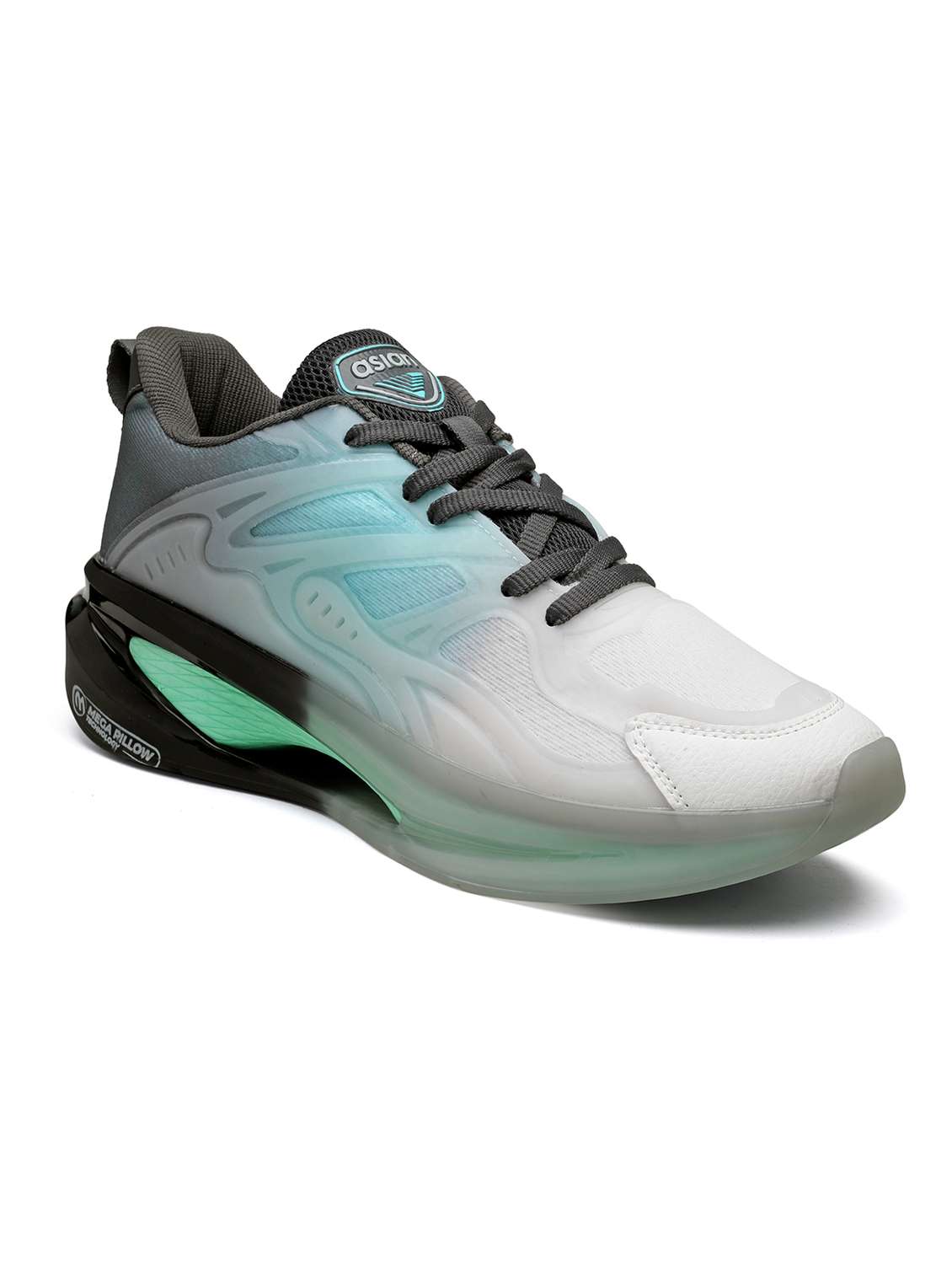 men lace up sport shoes