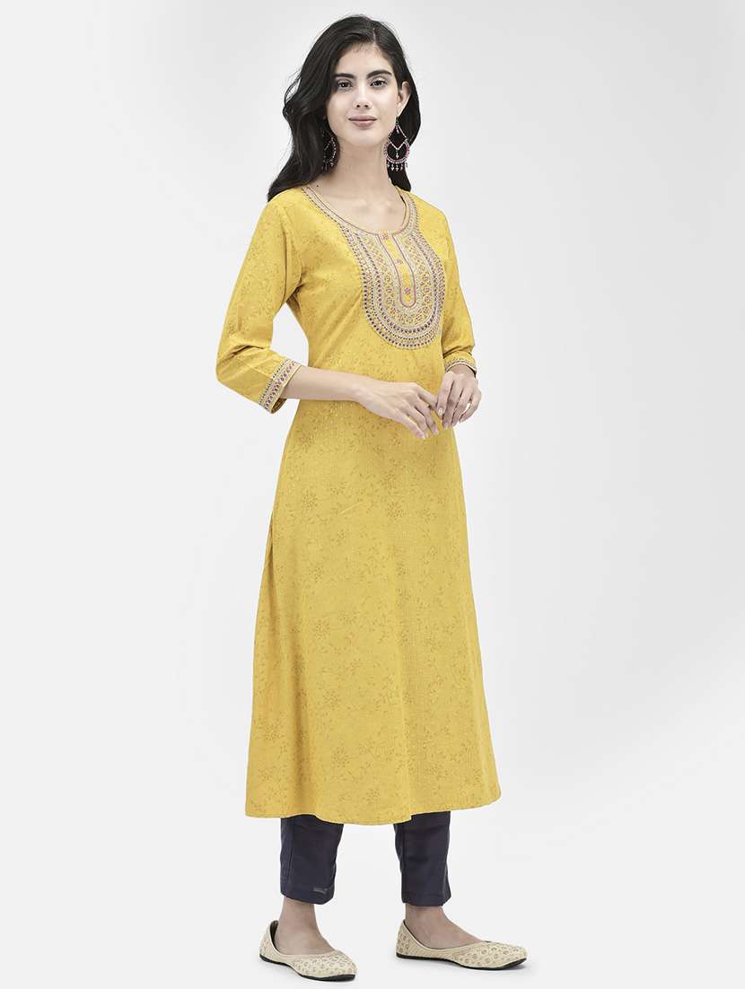 women three quarter sleeve a-line kurta - 21365284 -  Standard Image - 2
