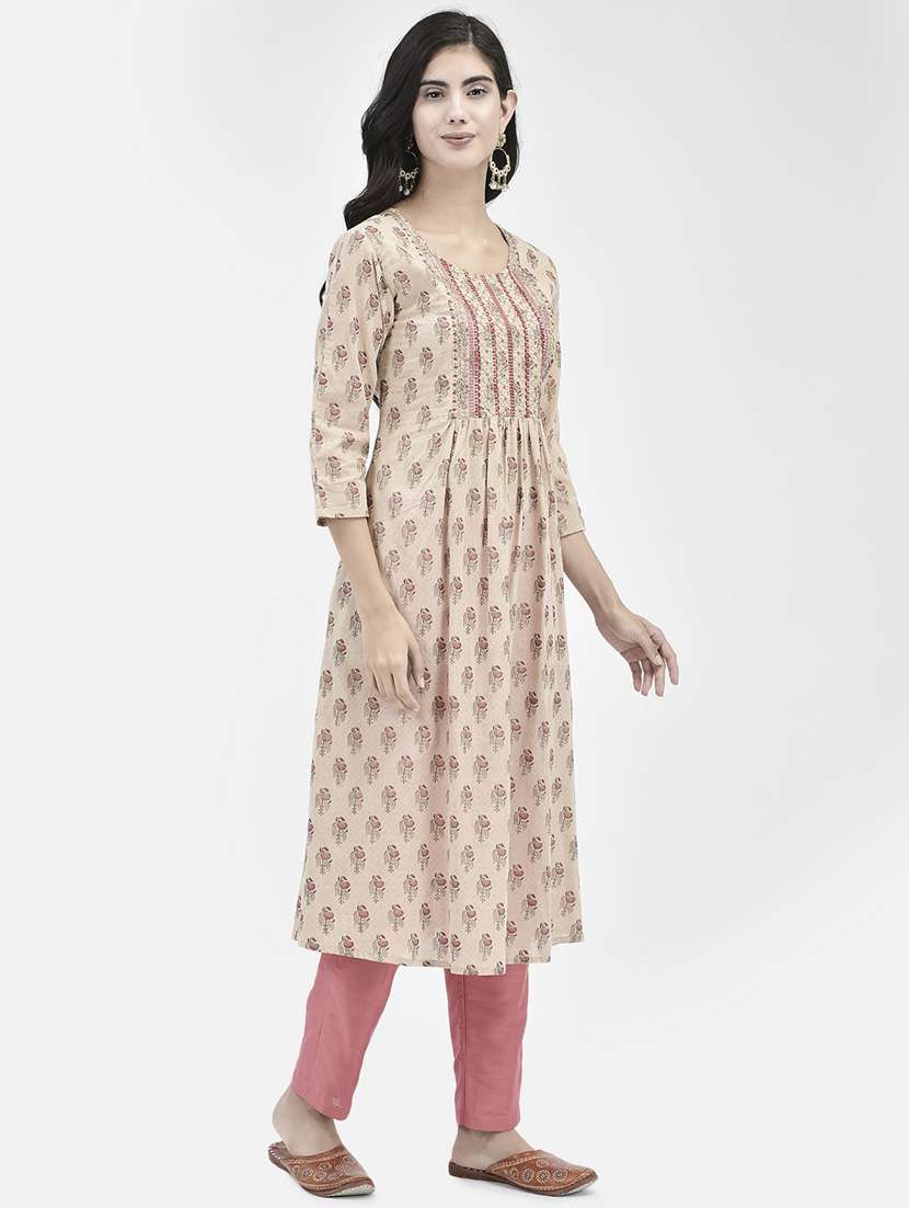 women three quarter sleeve a-line kurta - 21365286 -  Standard Image - 2