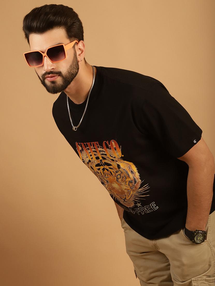 men round neck front print t-shirt - 21369579 - Standard Image - 2