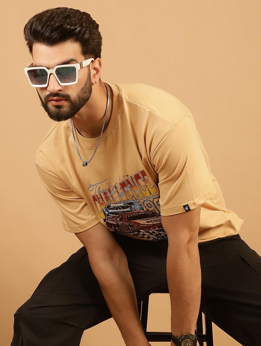 men round neck front print t-shirt - 21369603 - Standard Image - 2