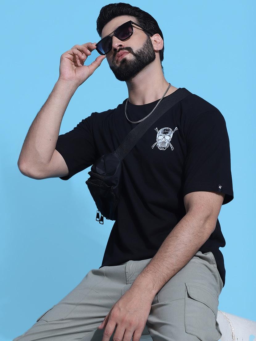 men round neck back print t-shirt - 21369604 - Standard Image - 2