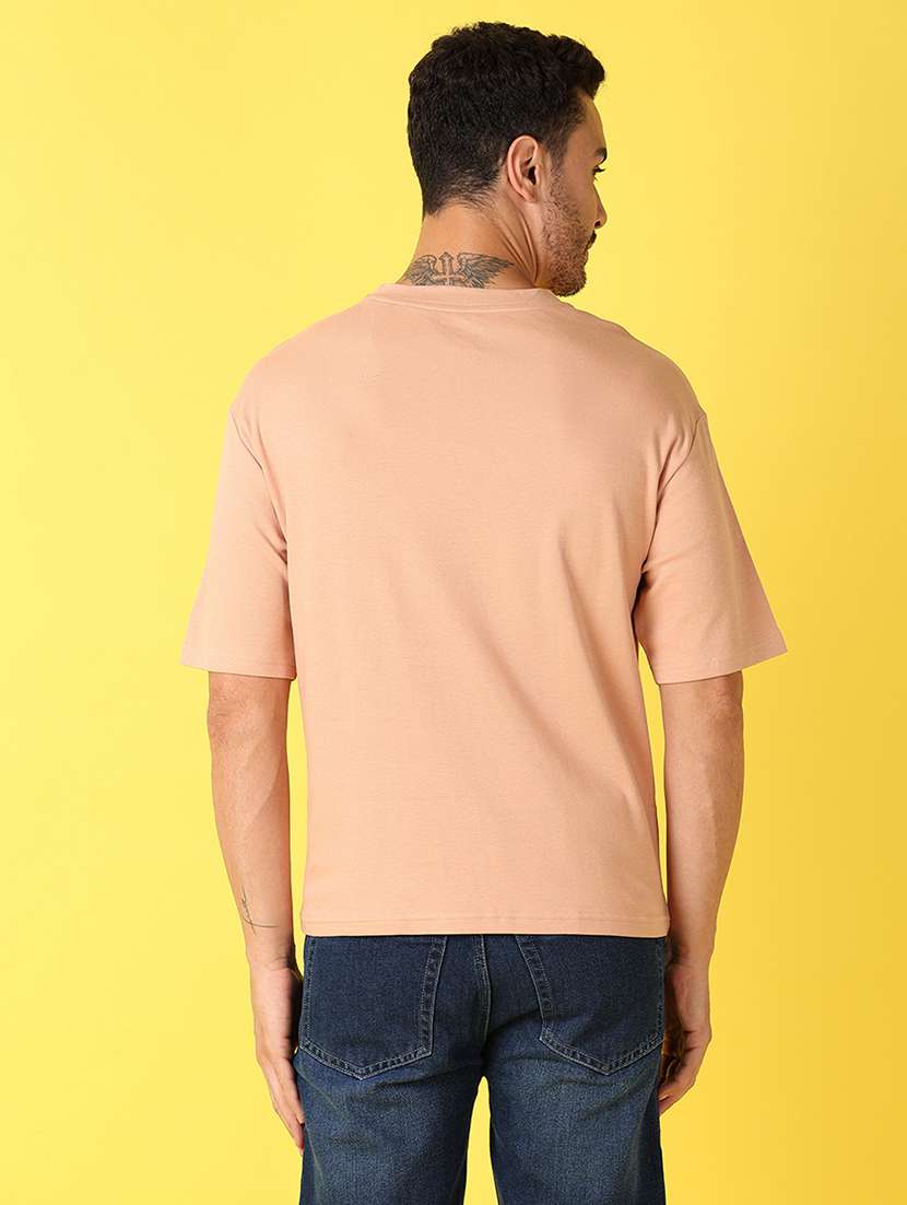 men round neck plain t-shirt - 21369706 -  Standard Image - 2