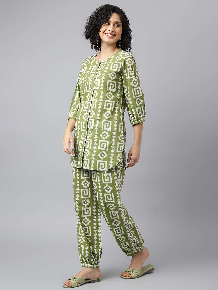 women printed ethnic co-ord set - 21371655 -  Standard Image - 2