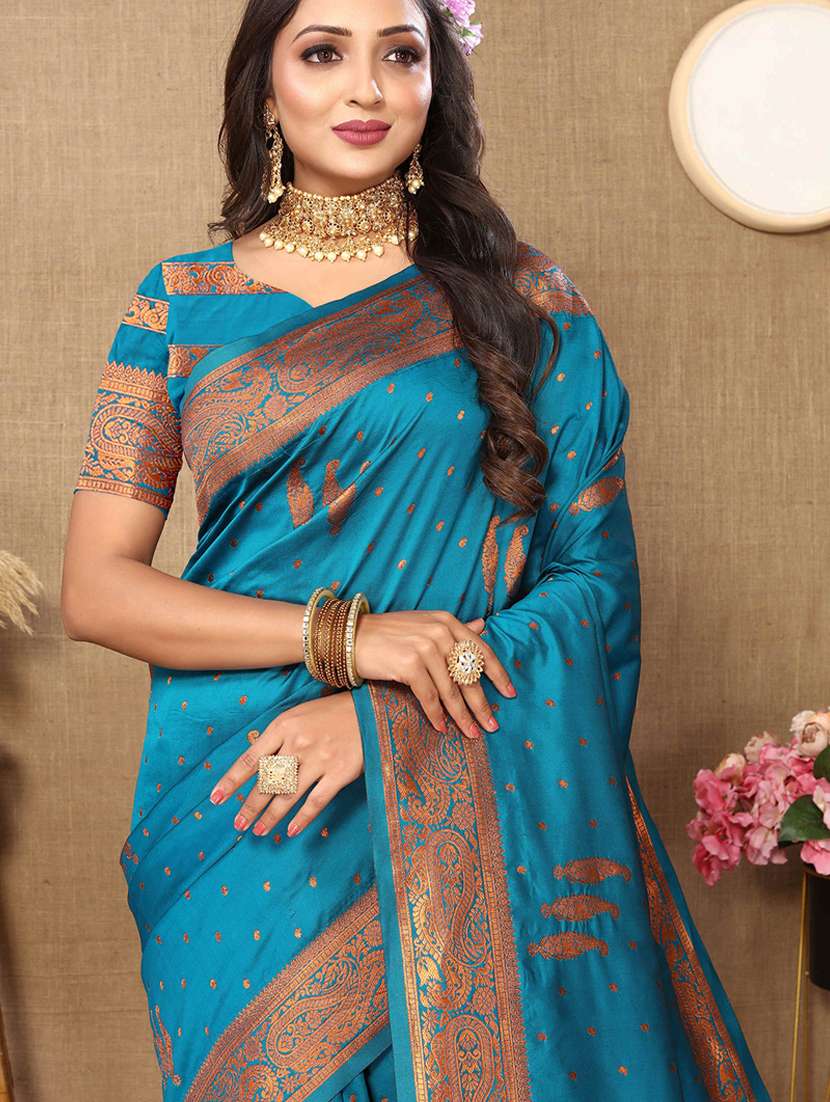 women self design bordered saree with blouse - 21372355 - Standard Image - 2