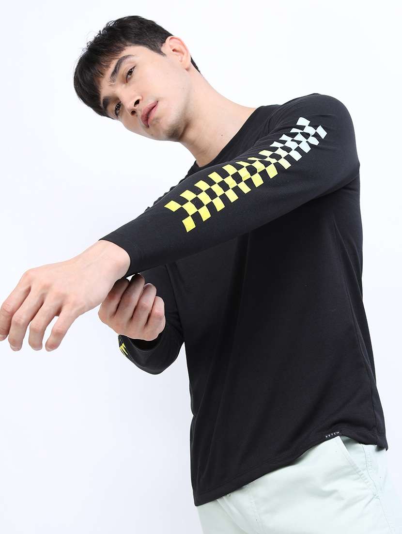 men round neck back print t-shirt - 21375370 -  Standard Image - 2