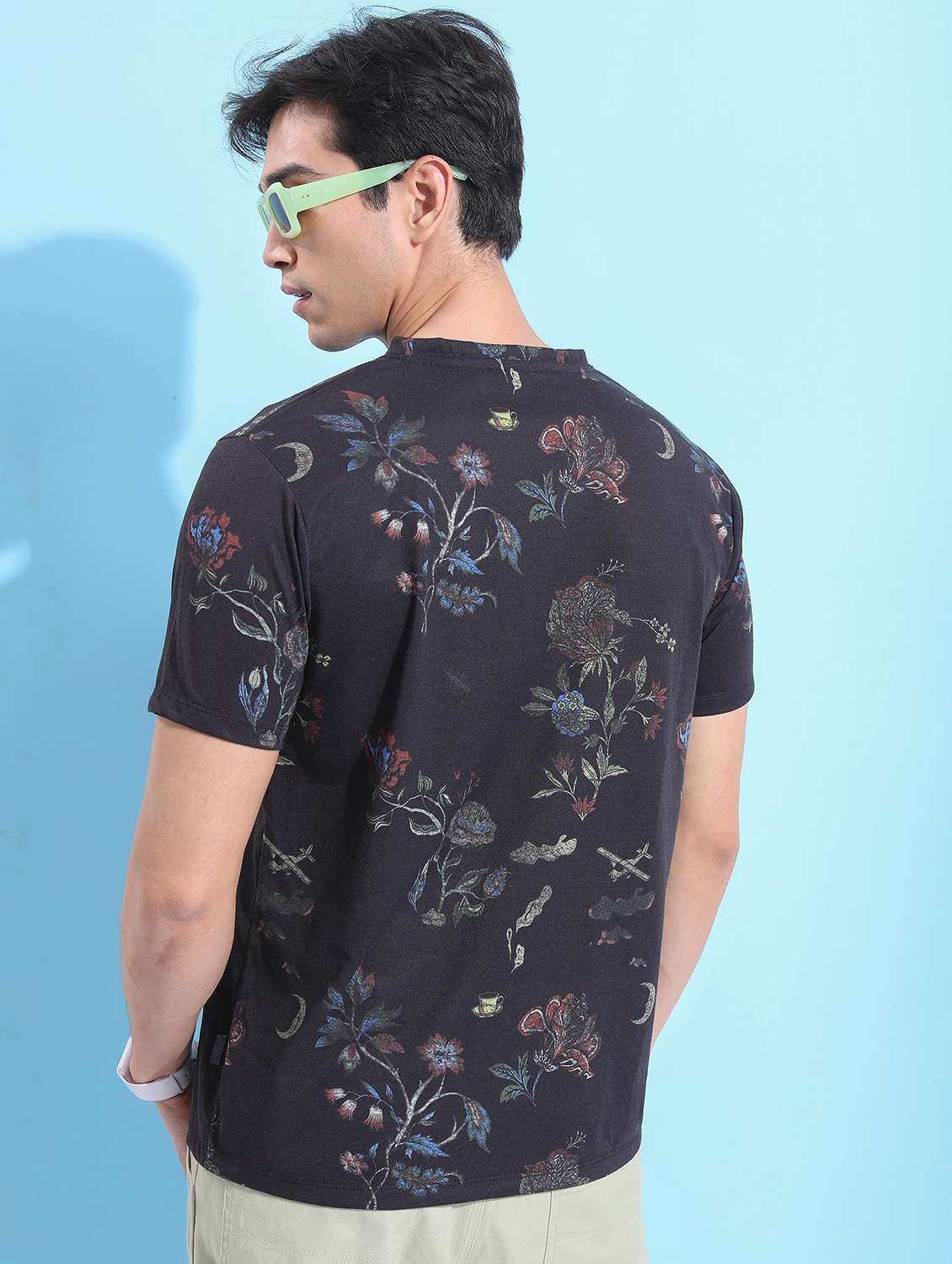 men all over print short sleeve t-shirt - 21375535 -  Standard Image - 2