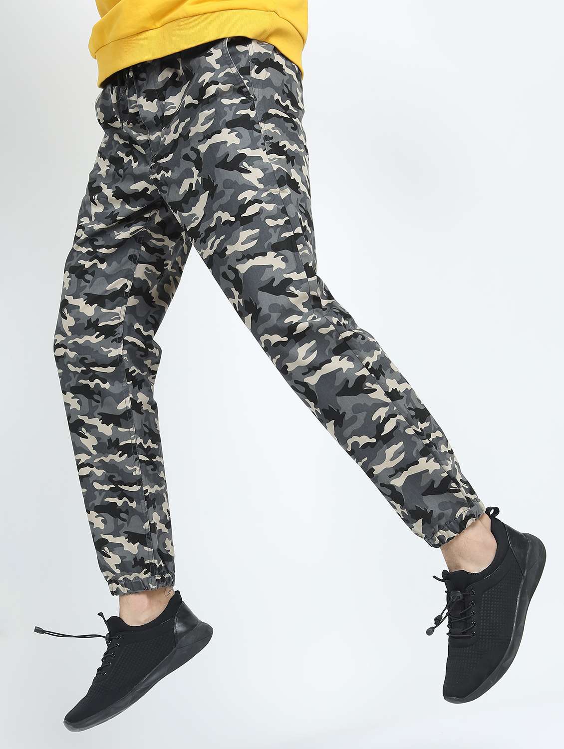 men mid rise camouflage printed cargo - 21375544 -  Standard Image - 2