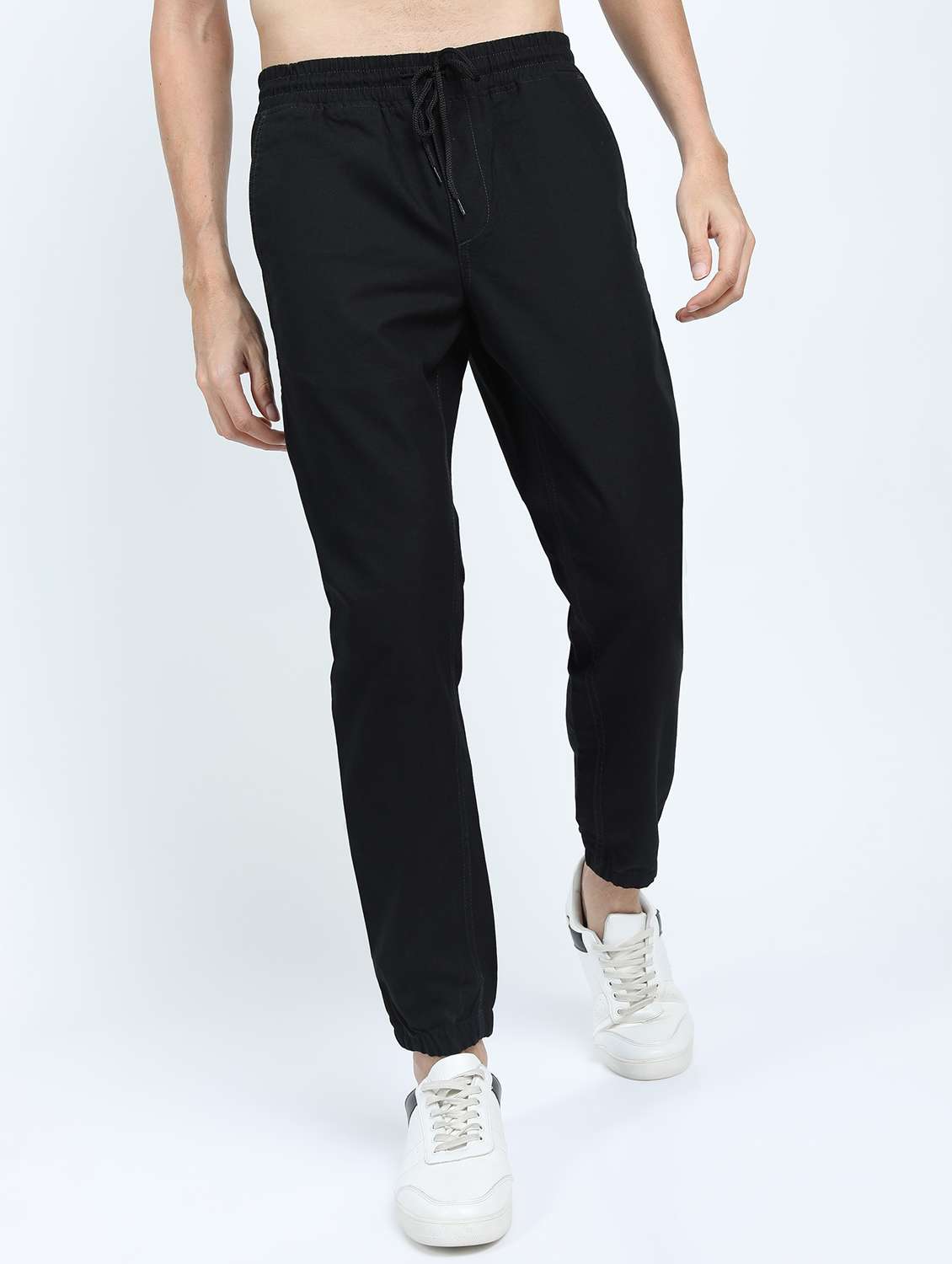 men mid rise solid joggers
