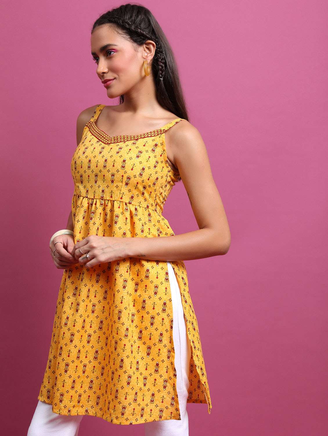 women yellow cotton blend straight kurta - 21376035 -  Standard Image - 2