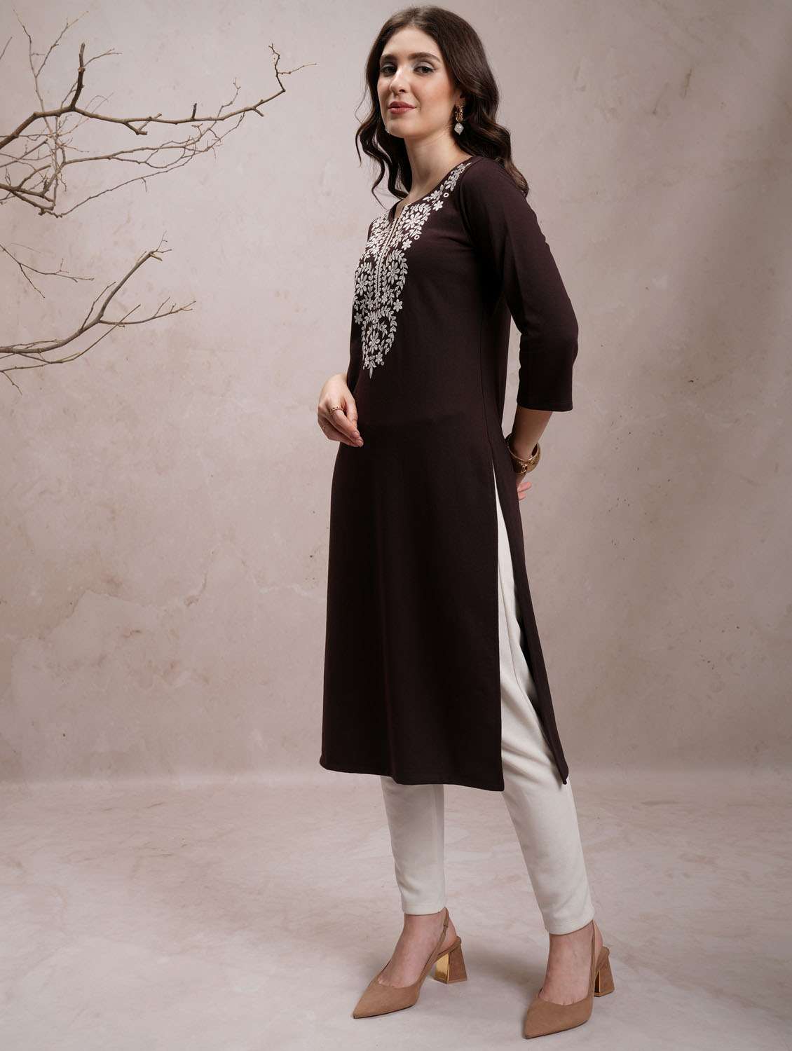 women three quarter sleeve straight kurta - 21376040 -  Standard Image - 2