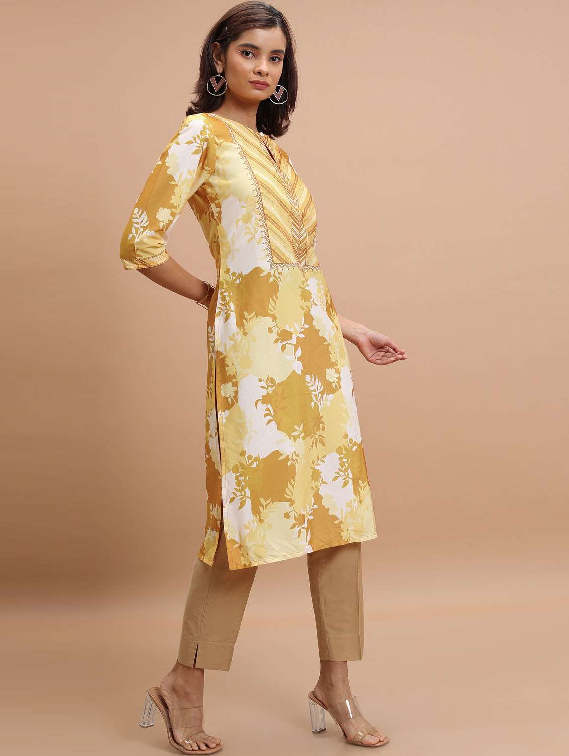 women three quarter sleeve straight kurta - 21376059 -  Standard Image - 2