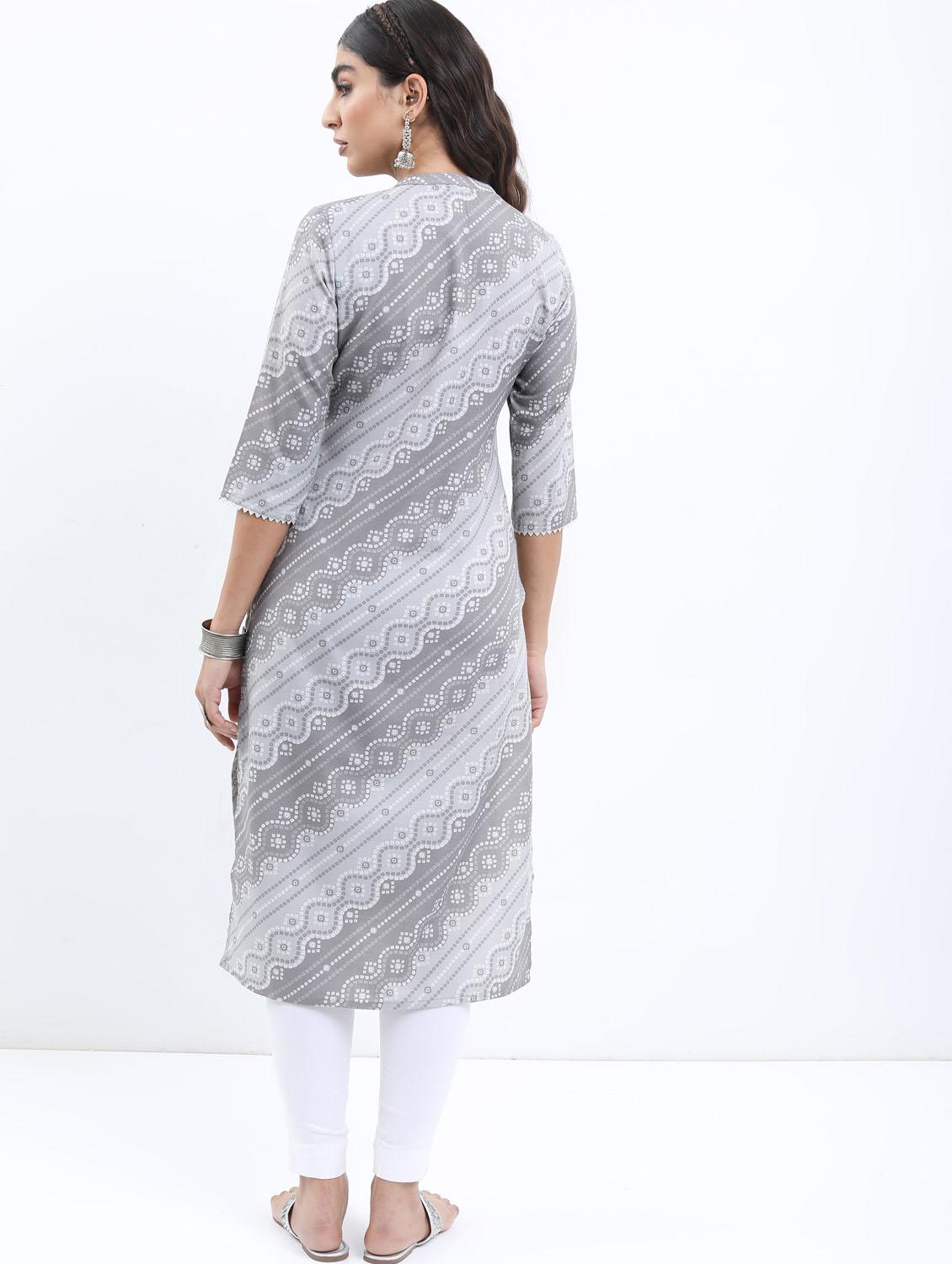 women three quarter sleeve straight kurta - 21376107 - Standard Image - 2