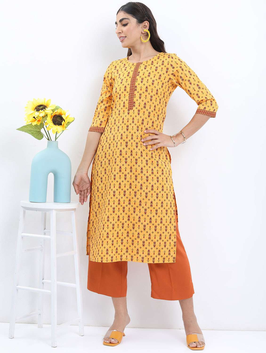 women three quarter sleeve straight kurta
