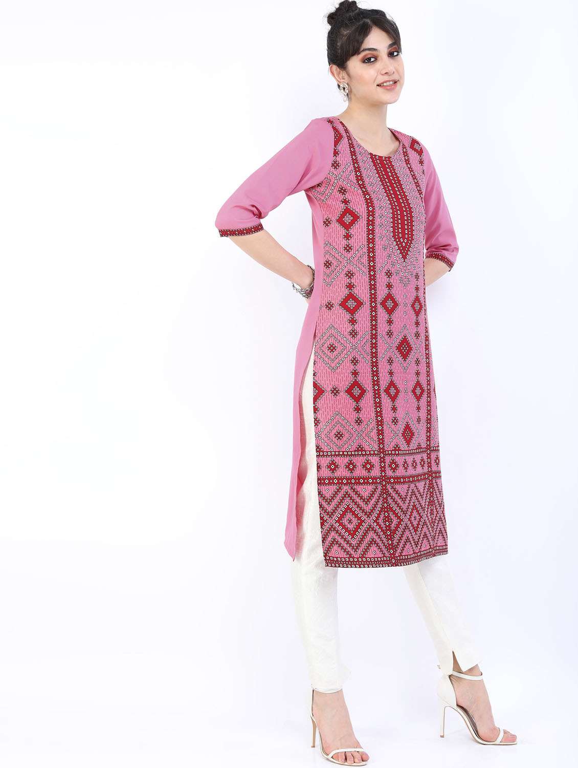 women three quarter sleeve straight kurta - 21376123 -  Standard Image - 2