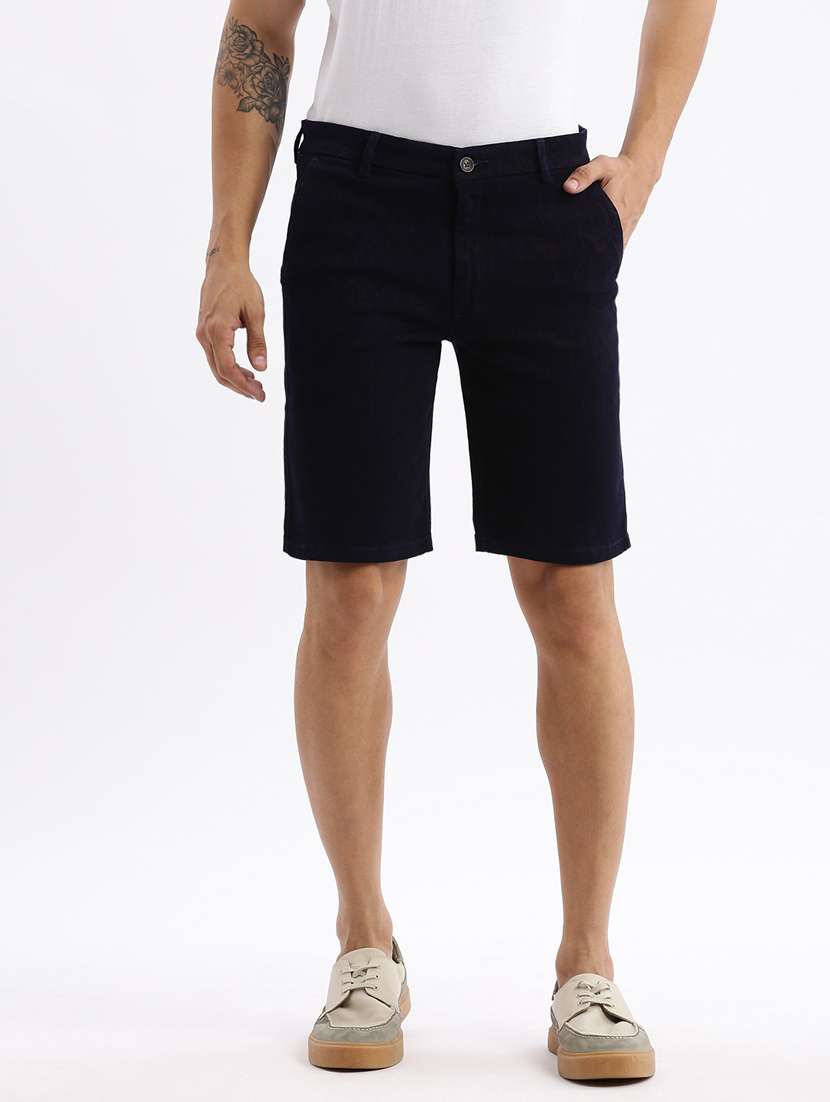 men solid mid rise chinos bermuda shorts