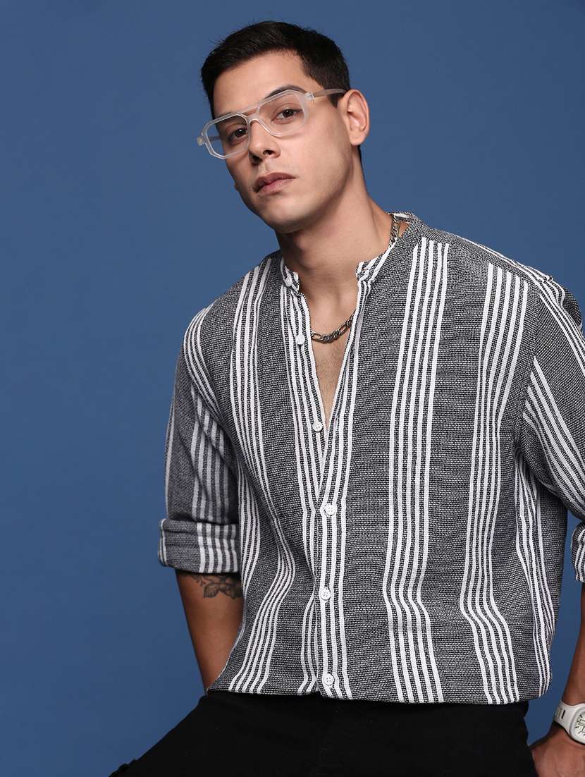 men long sleeved striped casual shirt - 21378728 - Standard Image - 2