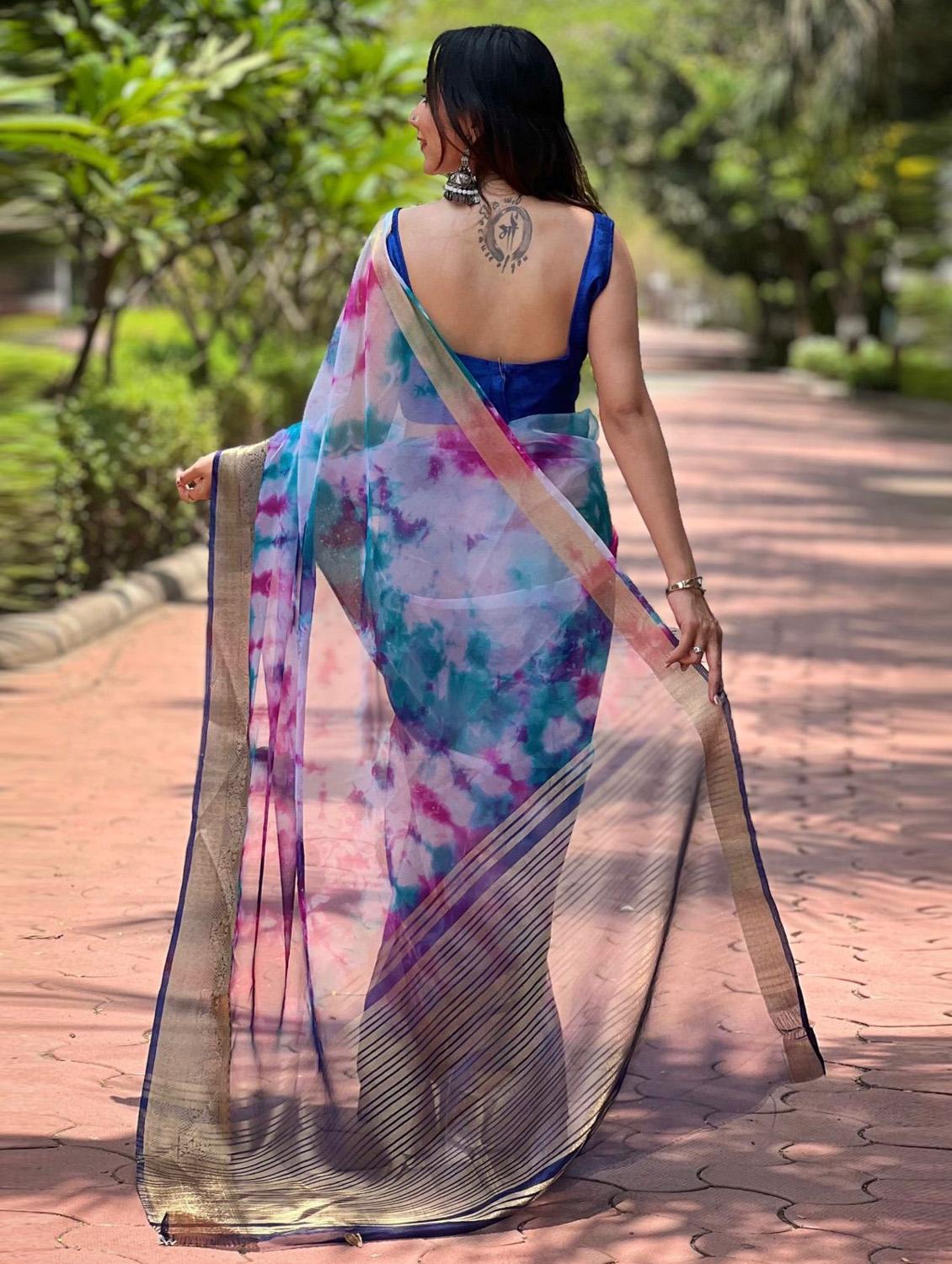 women printed bordered saree - 21379050 - Standard Image - 2