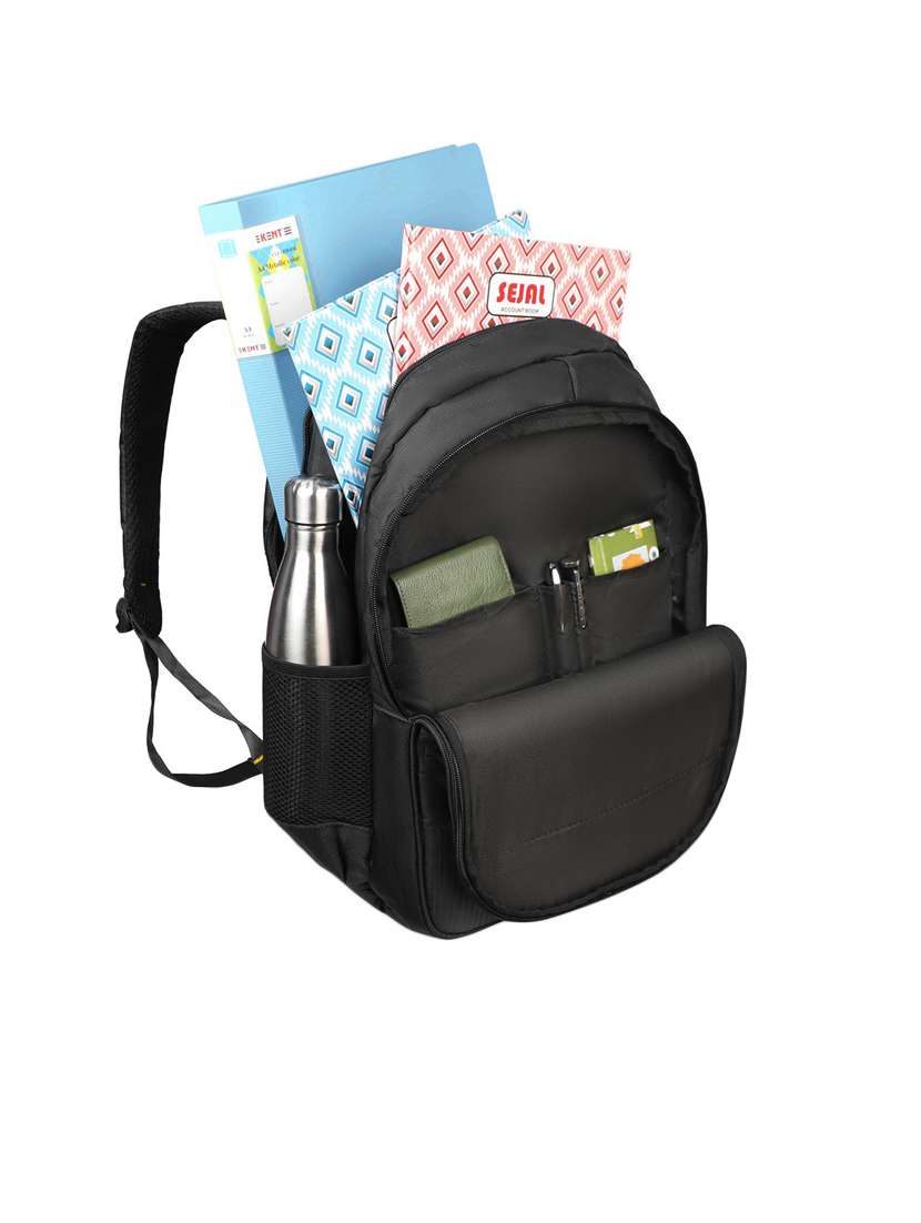 men zip closure backpack - 21387224 -  Standard Image - 2