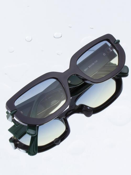 women uv-protected full-rim sunglasses - 21387276 - Standard Image - 0