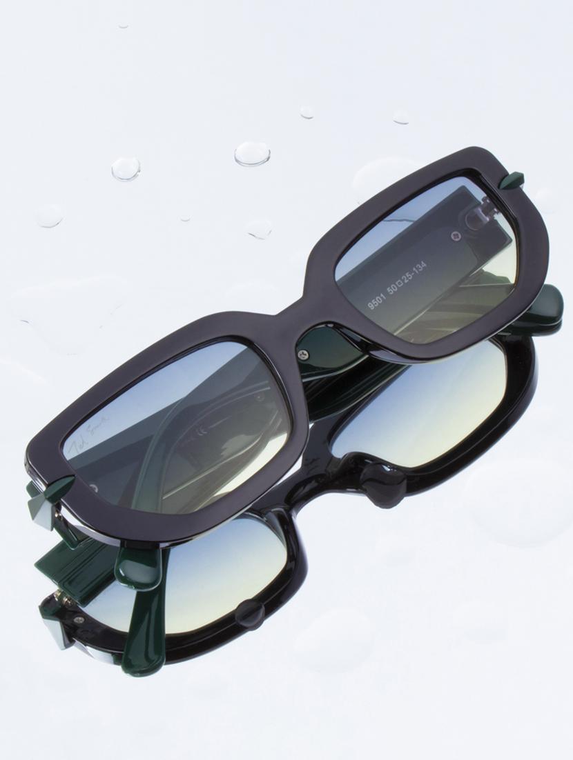 women uv-protected full-rim sunglasses - 21387276 - Zoom Image - 0