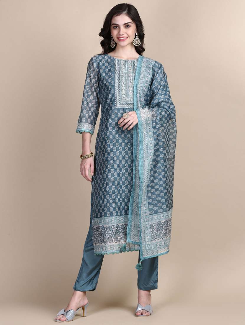 women block print round neck kurta pant set with dupatta