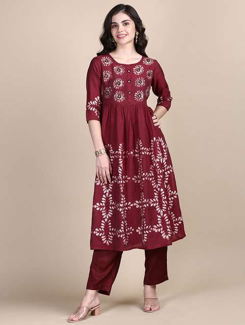 women maroon batik round neck kurta pant set - 21387702 -  Standard Image - 0