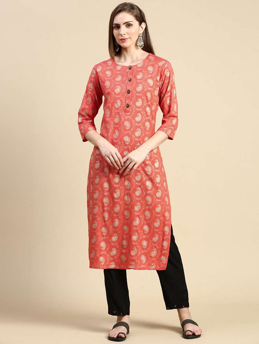 women three quarter sleeve straight kurta