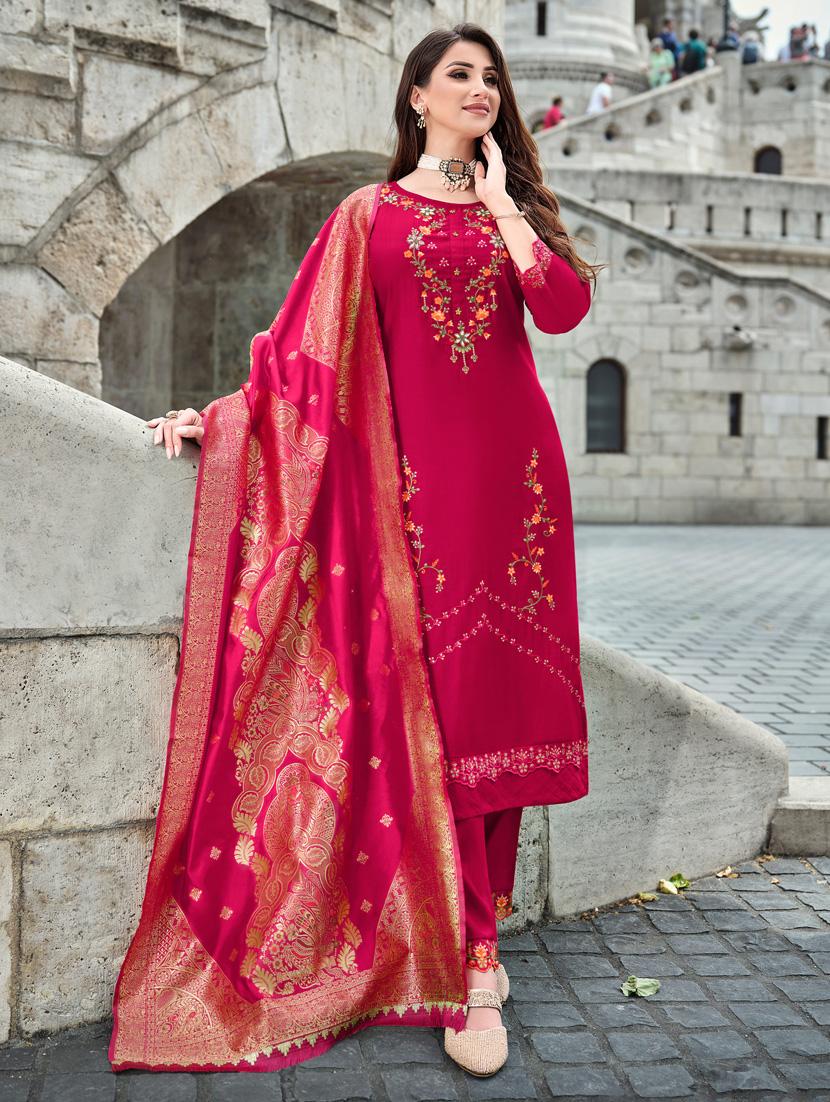 women three quarter sleeve kurta pant with dupatta set
