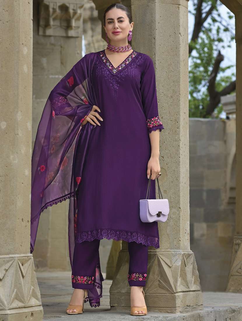 women three quarter sleeve kurta pant with dupatta set