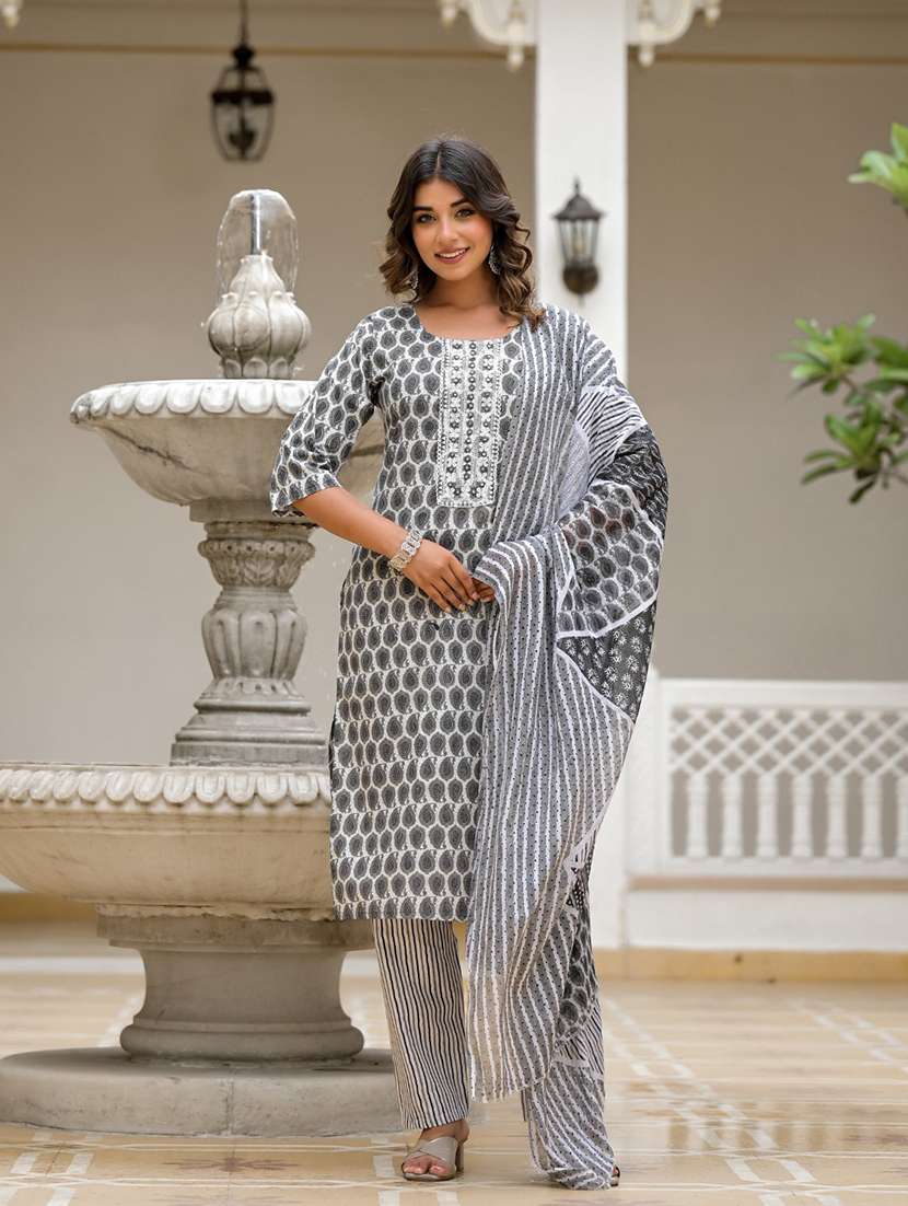 women three quarter sleeve kurta pant with dupatta set